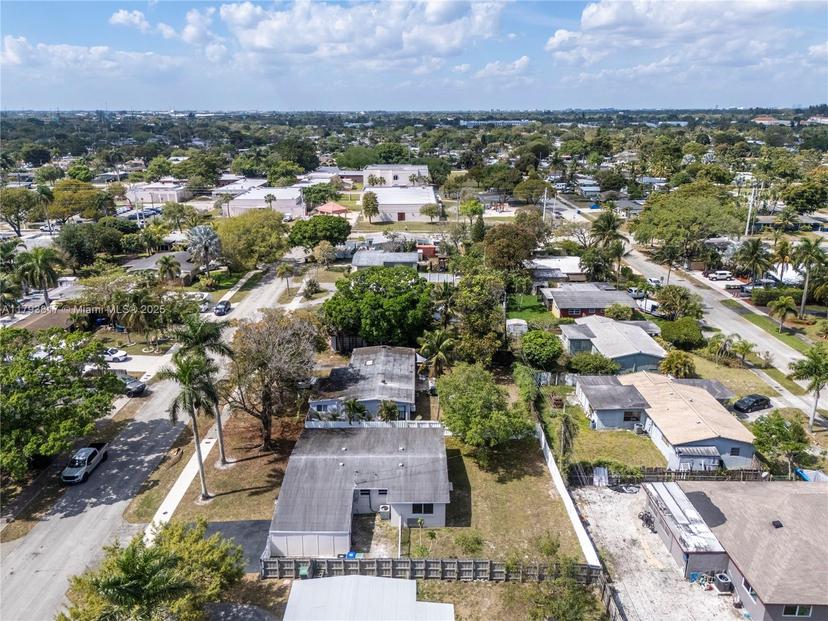 Picture of 3341 SW 21St St, Fort Lauderdale FL 33312