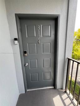 Picture of 12701 SW 14Th St # 312J, Pembroke Pines, FL 33027