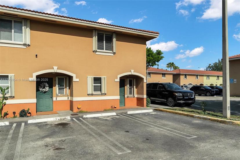 Picture of 7975 NW 8Th St # 44F, Miami FL 33126