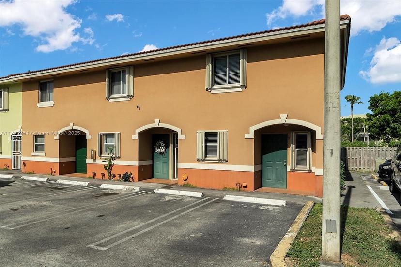 Picture of 7975 NW 8Th St # 44F, Miami FL 33126