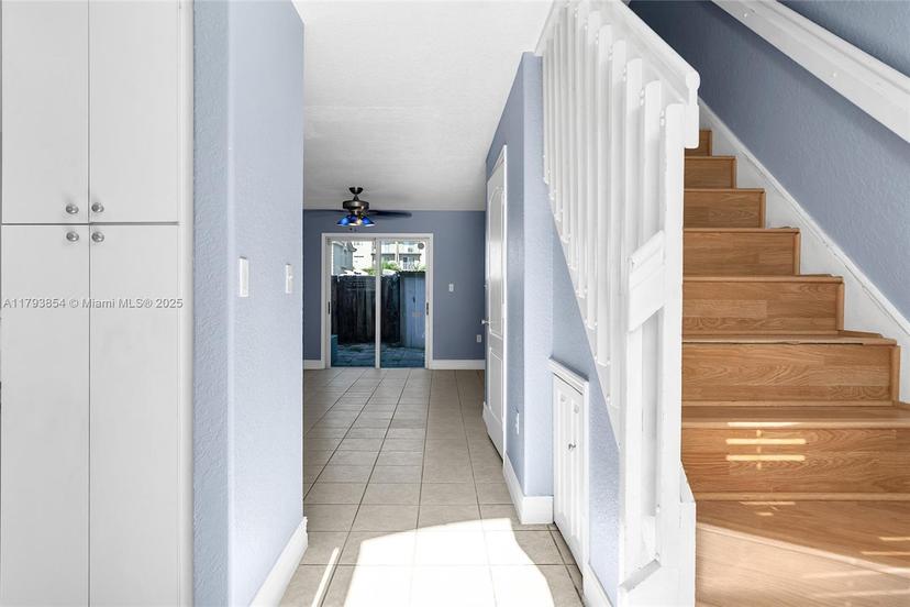 Picture of 7975 NW 8Th St # 44F, Miami FL 33126