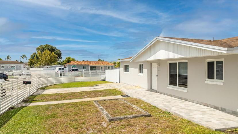Picture of 5045 NW 186Th St, Miami Gardens FL 33055