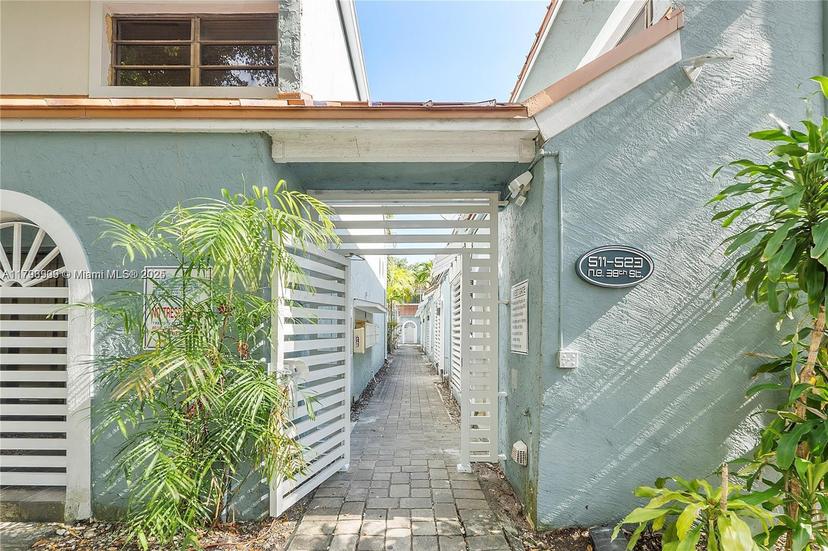 Picture of 517 NE 38Th St # 9, Miami FL 33137
