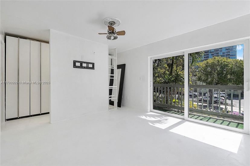 Picture of 517 NE 38Th St # 9, Miami FL 33137