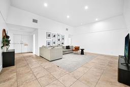 Picture of 3501 Keyser Ave # 43, Hollywood, FL 33021