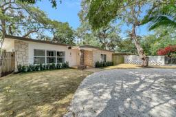 Picture of 736 NE 164Th St, Miami, FL 33162
