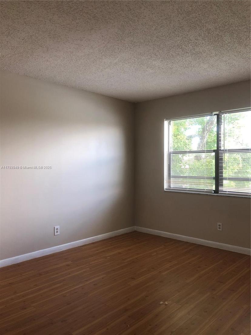 Picture of 9044 NW 28Th Dr # 202, Coral Springs FL 33065