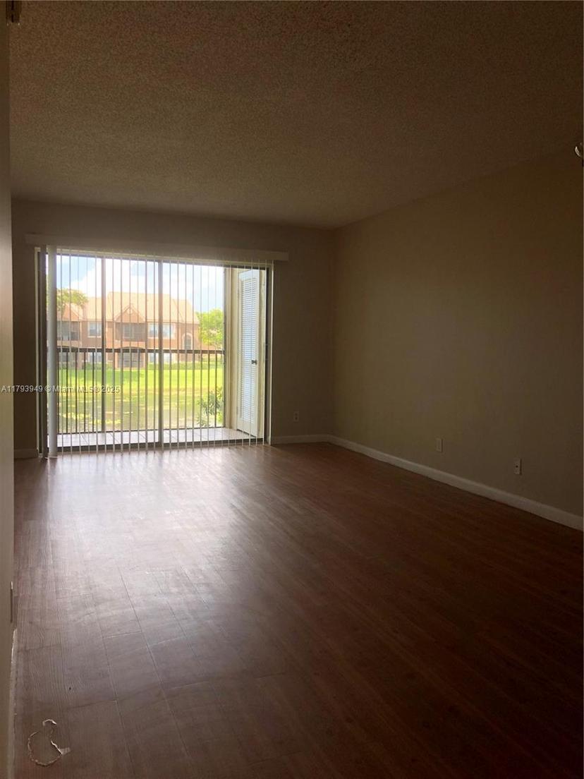 Picture of 9044 NW 28Th Dr # 202, Coral Springs FL 33065