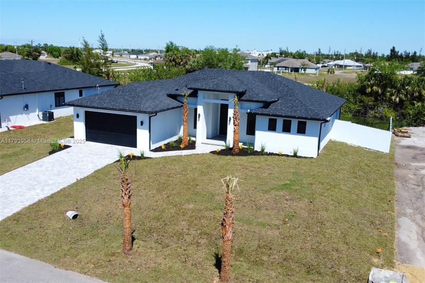 Picture of 1316 NE 33Rd St, Cape Coral FL 33909