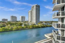 Picture of 20505 E Country Club Dr # 732, Aventura, FL 33180