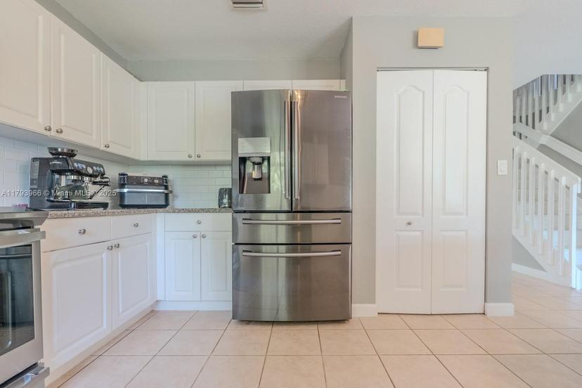 Picture of 8871 SW 212Th Ter, Cutler Bay FL 33189
