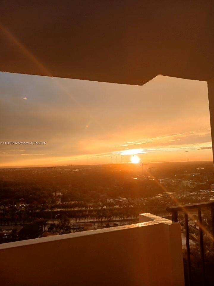 Picture of 2750 NE 183Rd St # 2604, Aventura FL 33160