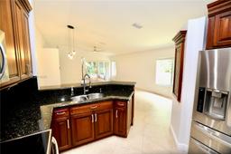 Picture of 1583 Presidio Dr, Weston, FL 33327