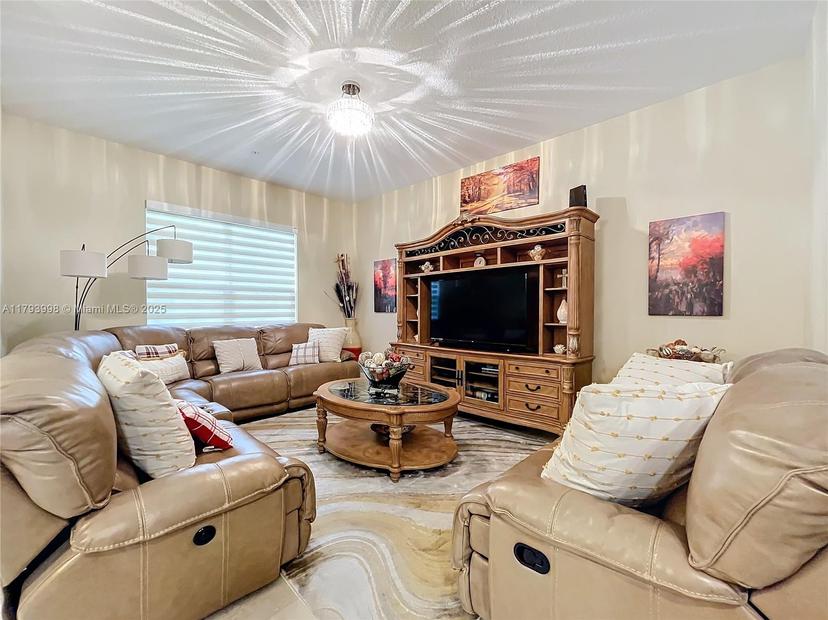 Picture of 12448 NW 17Th Mnr, Pembroke Pines FL 33028