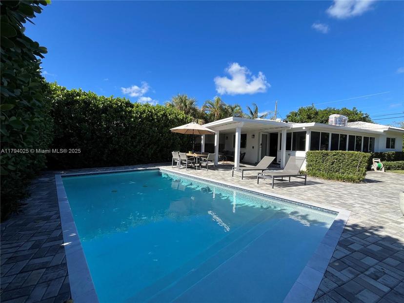 Picture of 737 NE 16Th St, Fort Lauderdale FL 33304