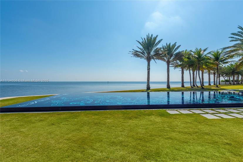 Picture of 41 Arvida Pkwy, Coral Gables FL 33156