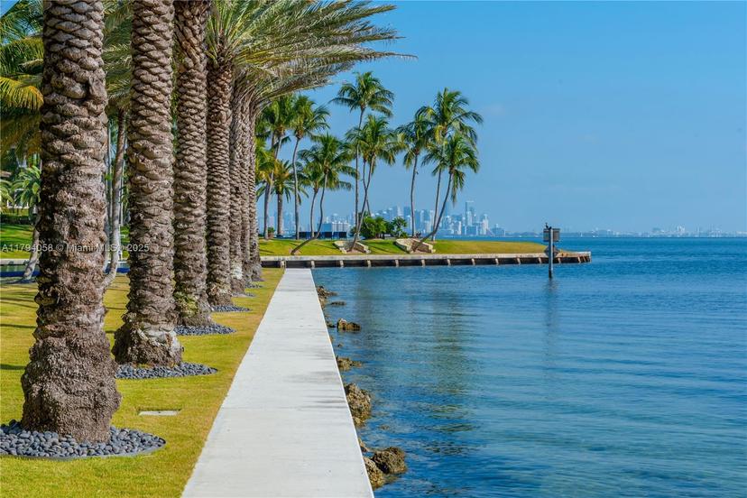 Picture of 41 Arvida Pkwy, Coral Gables FL 33156