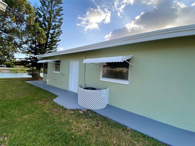 Picture of 5009 NW 51St Ct, Tamarac FL 33319