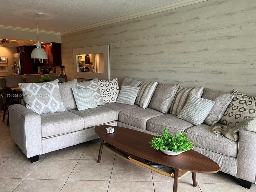 Picture of 2601 S Course Dr # 304, Pompano Beach FL 33069