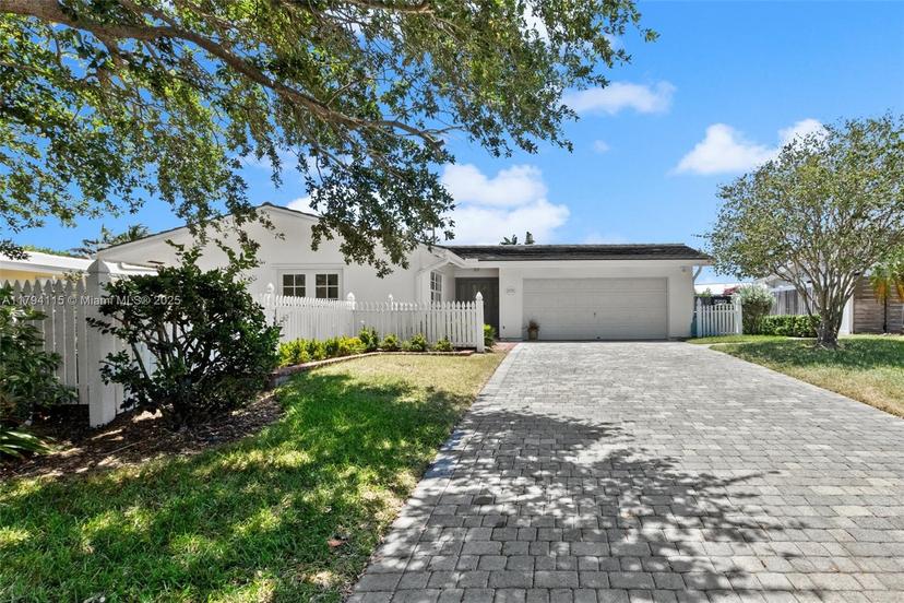 Picture of 2070 NE 54Th Ct, Fort Lauderdale FL 33308
