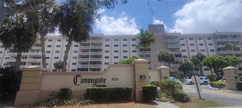 Picture of 800 NE 195Th St # 215, Miami FL 33179