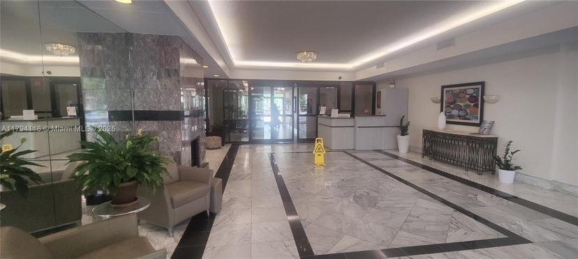 Picture of 800 NE 195Th St # 215, Miami FL 33179