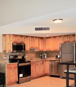 Picture of 49 Deer Creek Rd # E105, Deerfield Beach, FL 33442