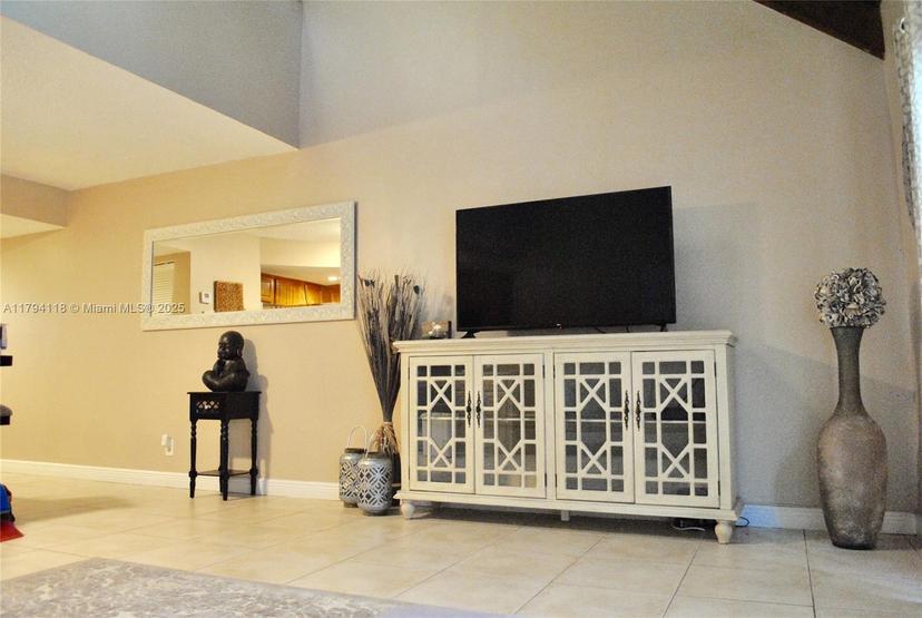Picture of 49 Deer Creek Rd # E105, Deerfield Beach FL 33442