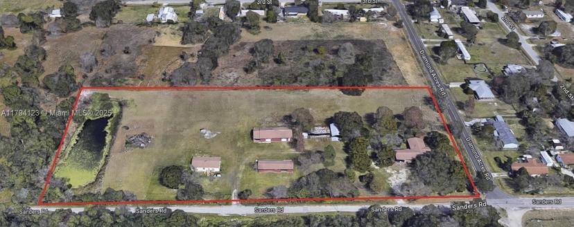 Picture of 3100-3112 Sanders Rd, Davenport FL 33837