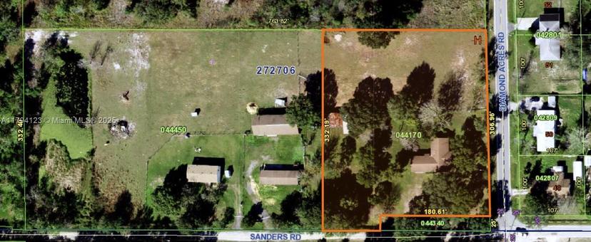 Picture of 3100-3112 Sanders Rd, Davenport FL 33837