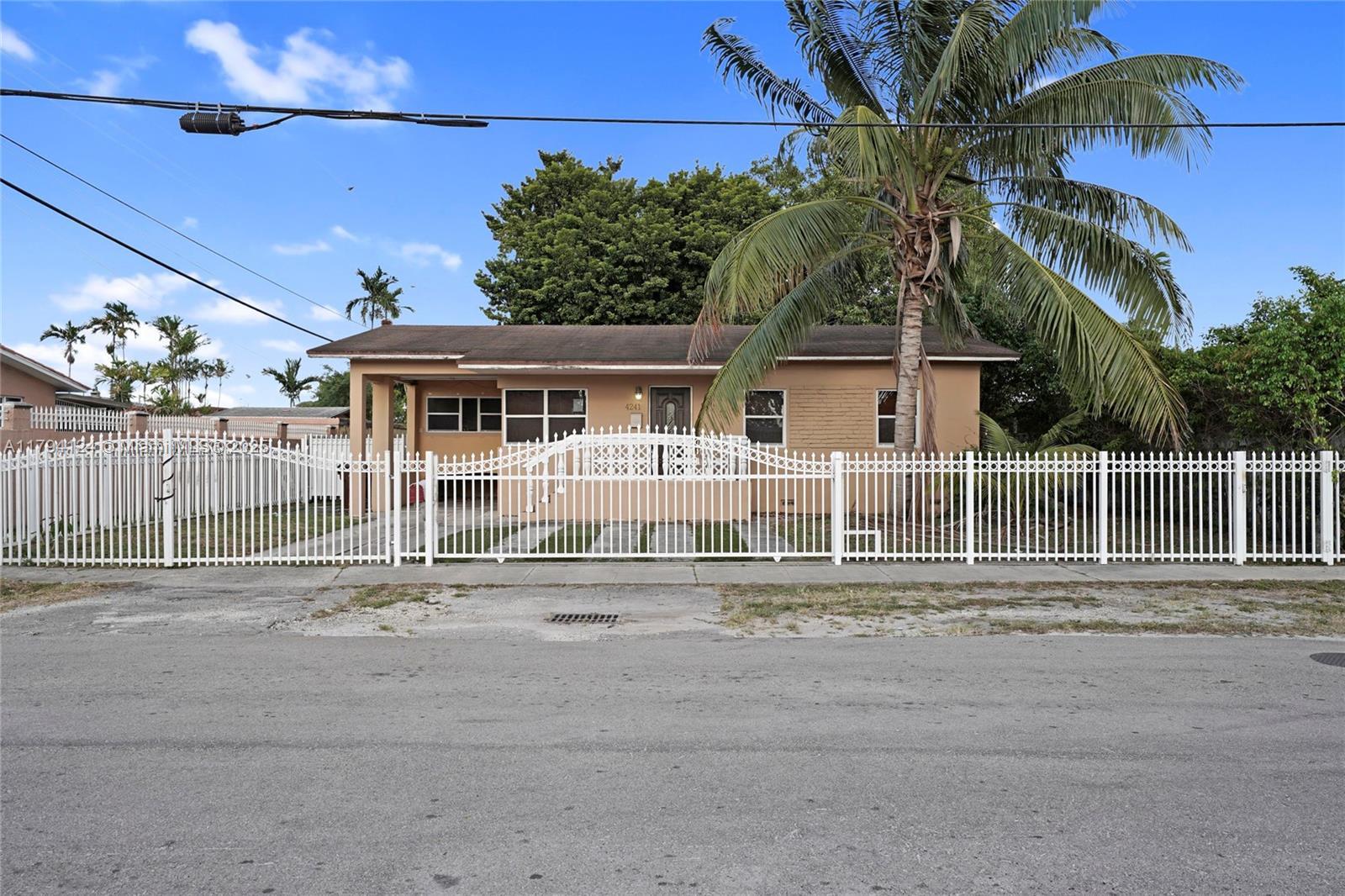 Picture of 4241 W 1St Ave, Hialeah, FL 33012