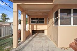 Picture of 4241 W 1St Ave, Hialeah, FL 33012