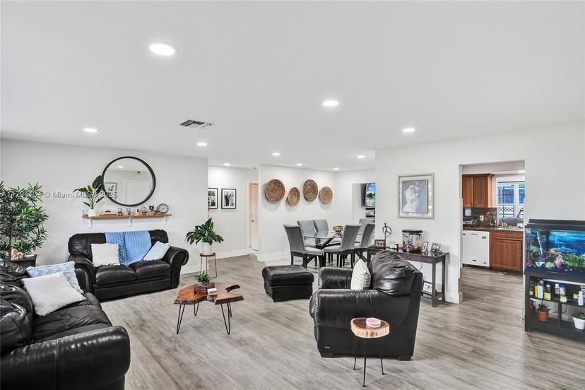 Picture of 11240 Sheridan St, Pembroke Pines FL 33026