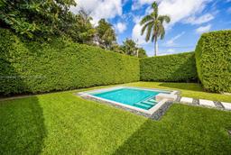 Picture of 5460 Alton Rd, Miami Beach, FL 33140