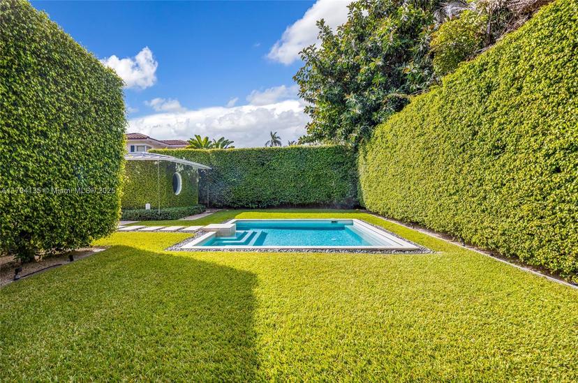 Picture of 5460 Alton Rd, Miami Beach FL 33140