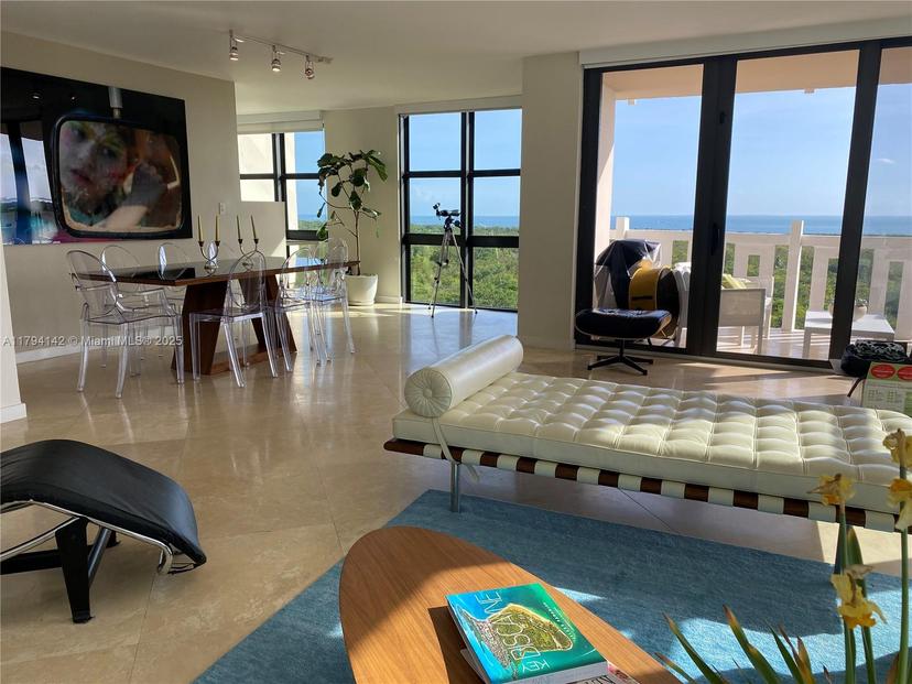 Picture of 1121 Crandon Blvd # D902, Key Biscayne FL 33149
