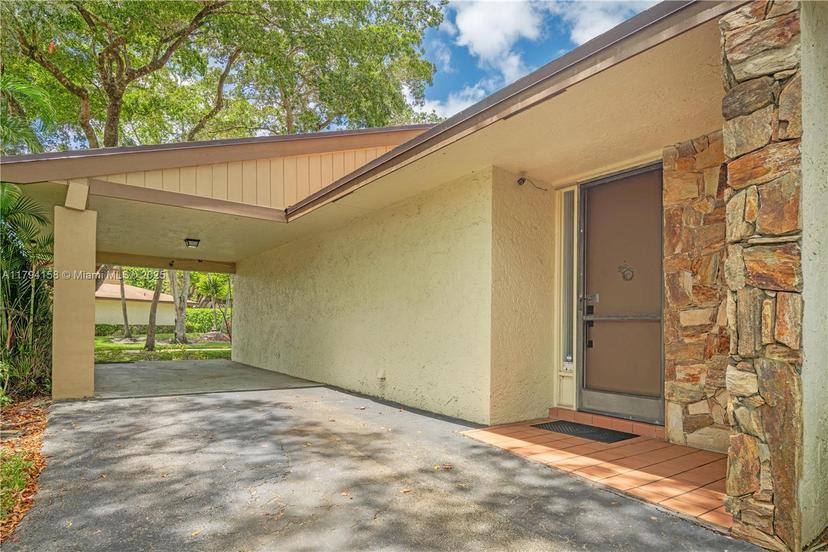 Picture of 8097 Royal Palm Cir, Tamarac FL 33321