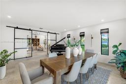 Picture of 10620 SW 127Th St, Miami, FL 33176