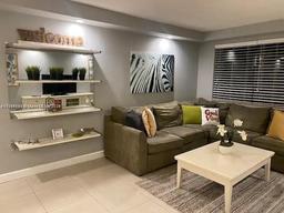 Picture of 310 Golden Isles Dr # 109, Hallandale Beach, FL 33009