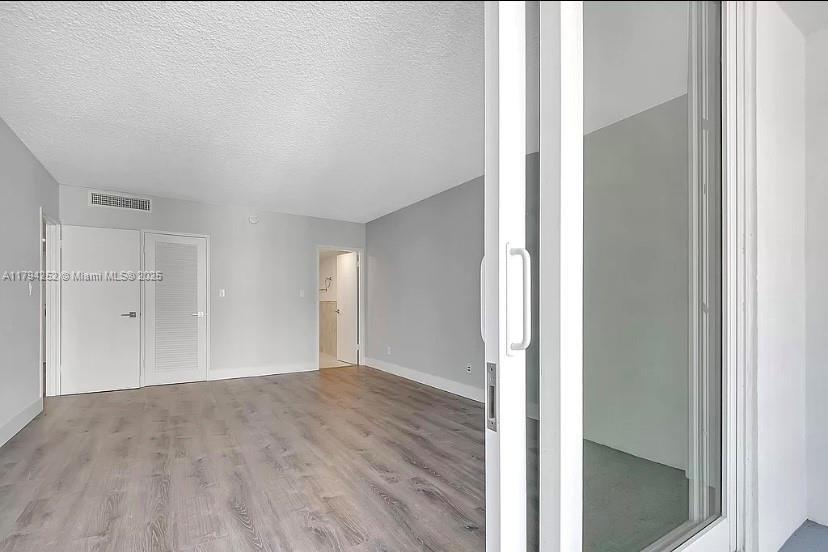 Picture of 5401 Collins Ave # 411, Miami Beach FL 33140