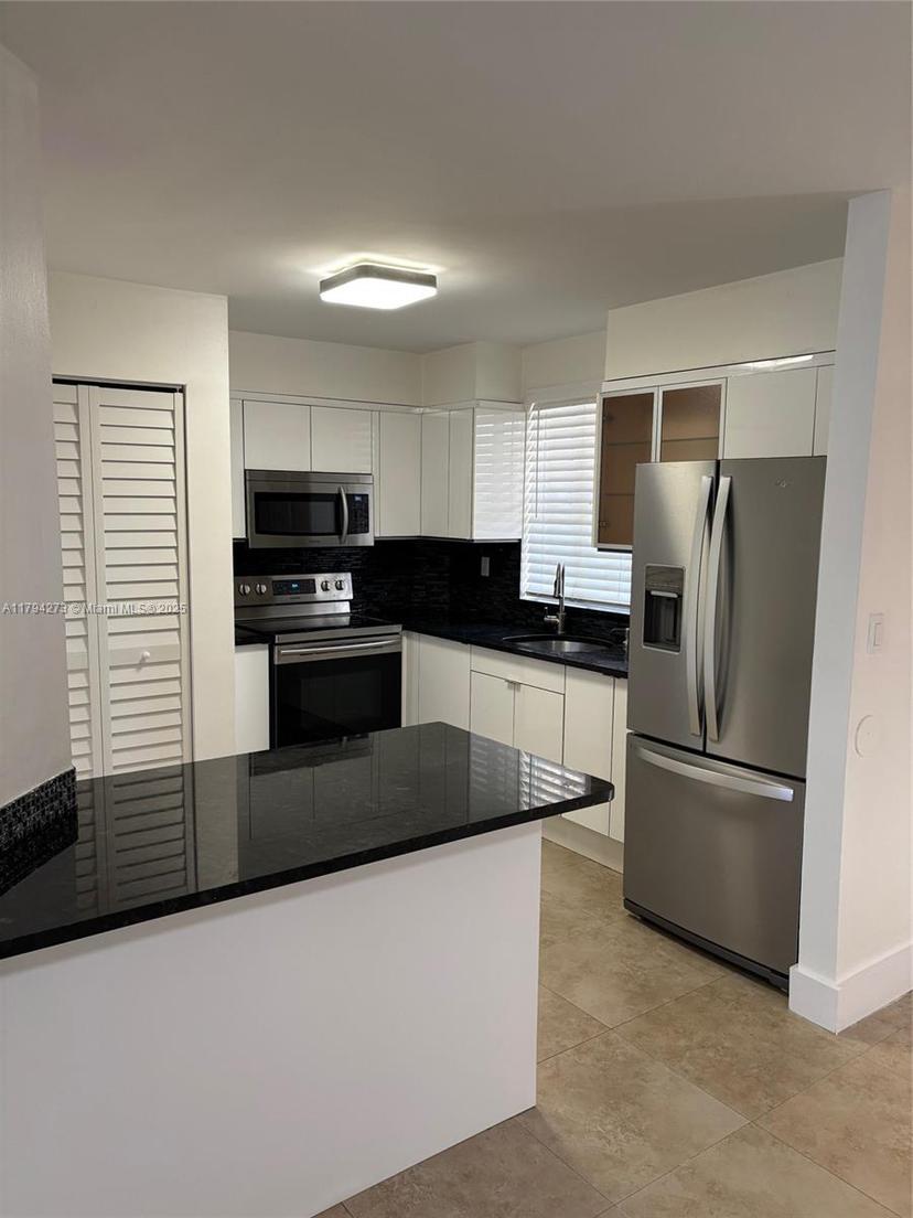 Picture of 6195 NW 186Th St # 116, Hialeah FL 33015