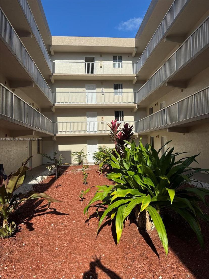 Picture of 6195 NW 186Th St # 116, Hialeah FL 33015