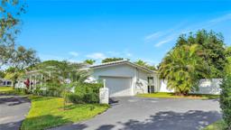 Picture of 8195 SW 151St St, Palmetto Bay, FL 33158