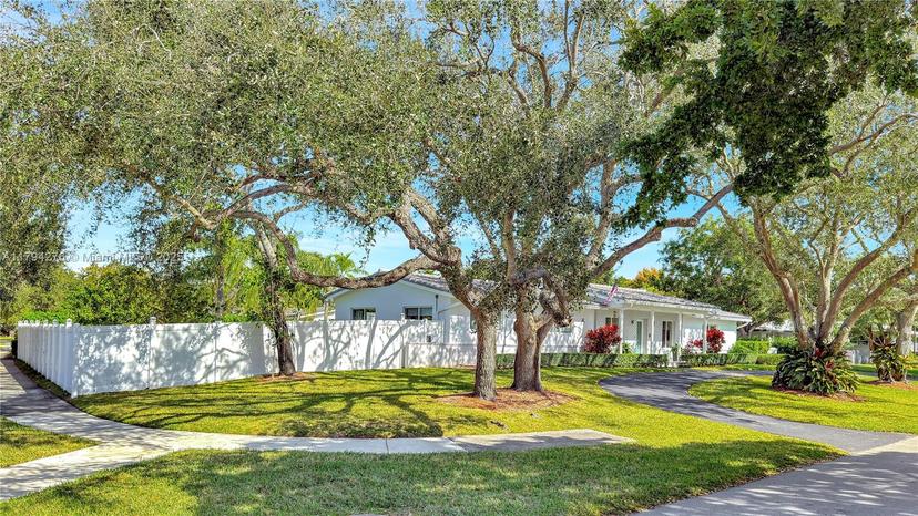 Picture of 8195 SW 151St St, Palmetto Bay FL 33158