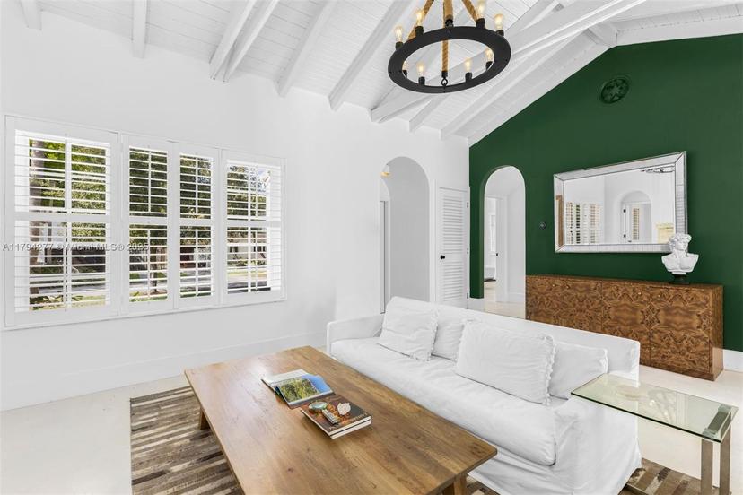 Picture of 712 NE 72Nd St, Miami FL 33138
