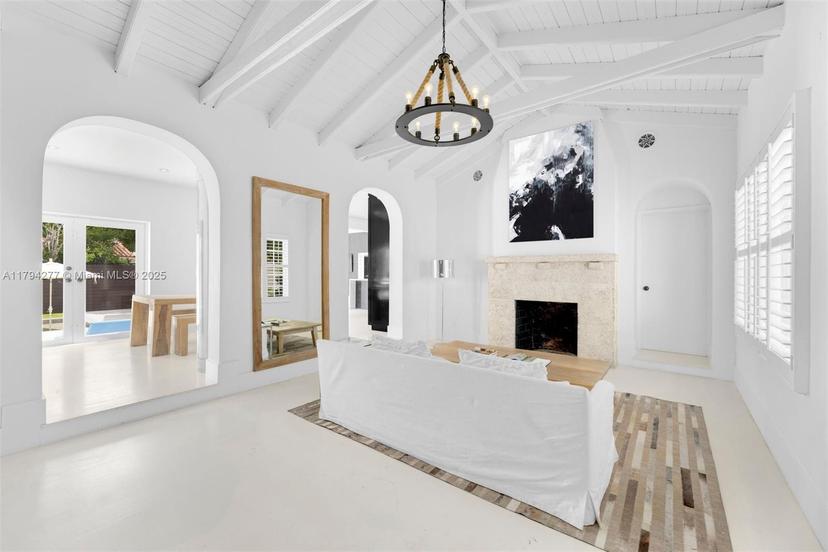 Picture of 712 NE 72Nd St, Miami FL 33138