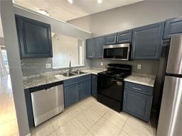 Picture of 2511 NW 56Th Ave # 25, Lauderhill, FL 33313