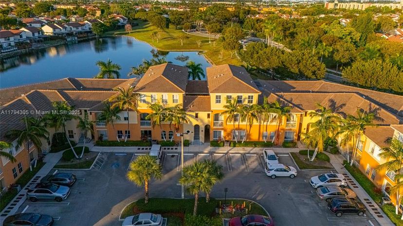Picture of 10012 NW 7 St # 107, Miami FL 33172