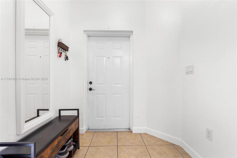 Picture of 10012 NW 7 St # 107, Miami FL 33172