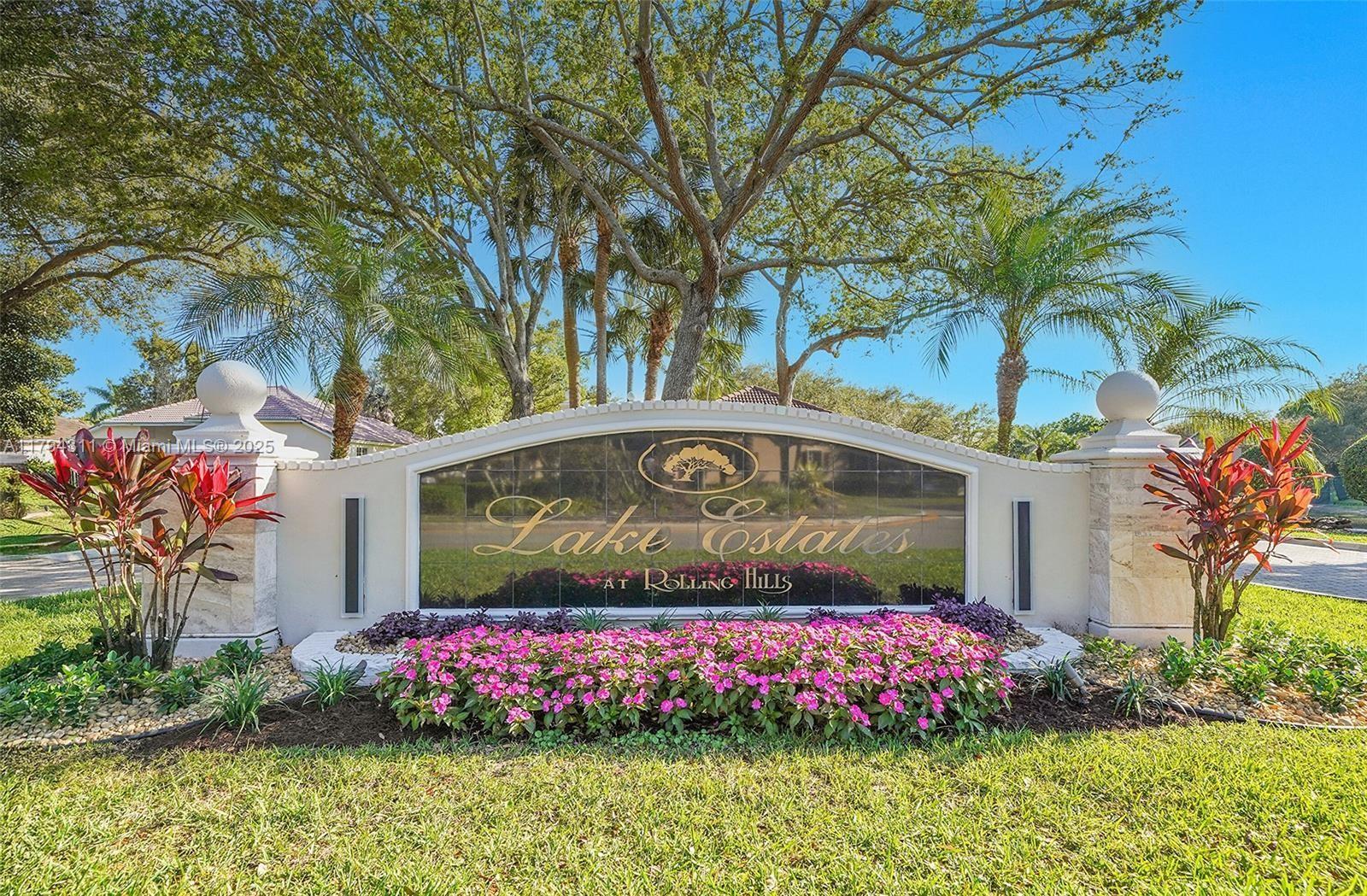 Picture of 4123 W Lake Estates Dr, Davie, FL 33328